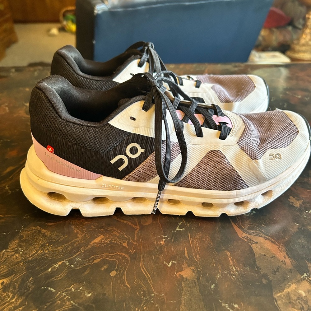 On Cloud Running Black and White Sneakers with Purple and pink Highlights